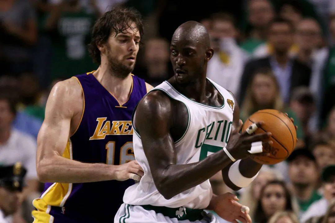 体育直击CBA：新球队新环境 朱荣振状态逐渐激活